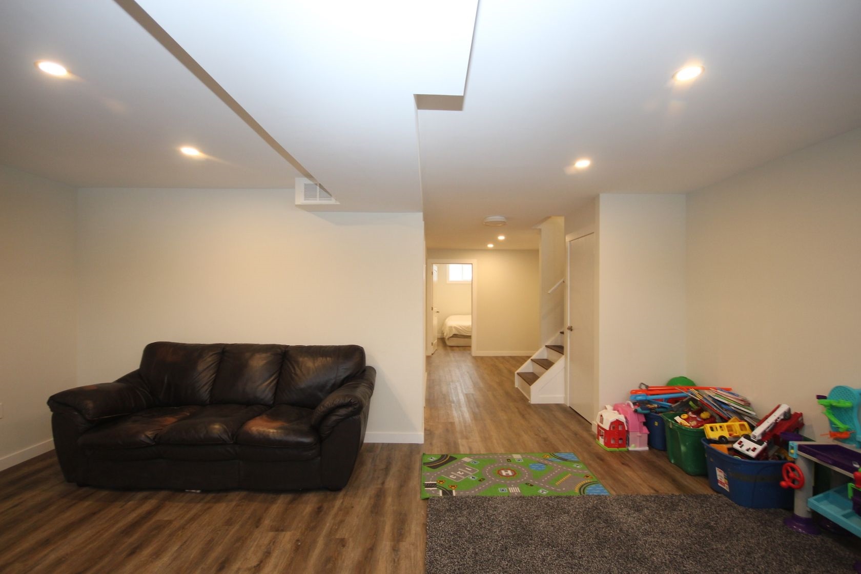 868 Allum Avenue, Kingston Ontario, Canada