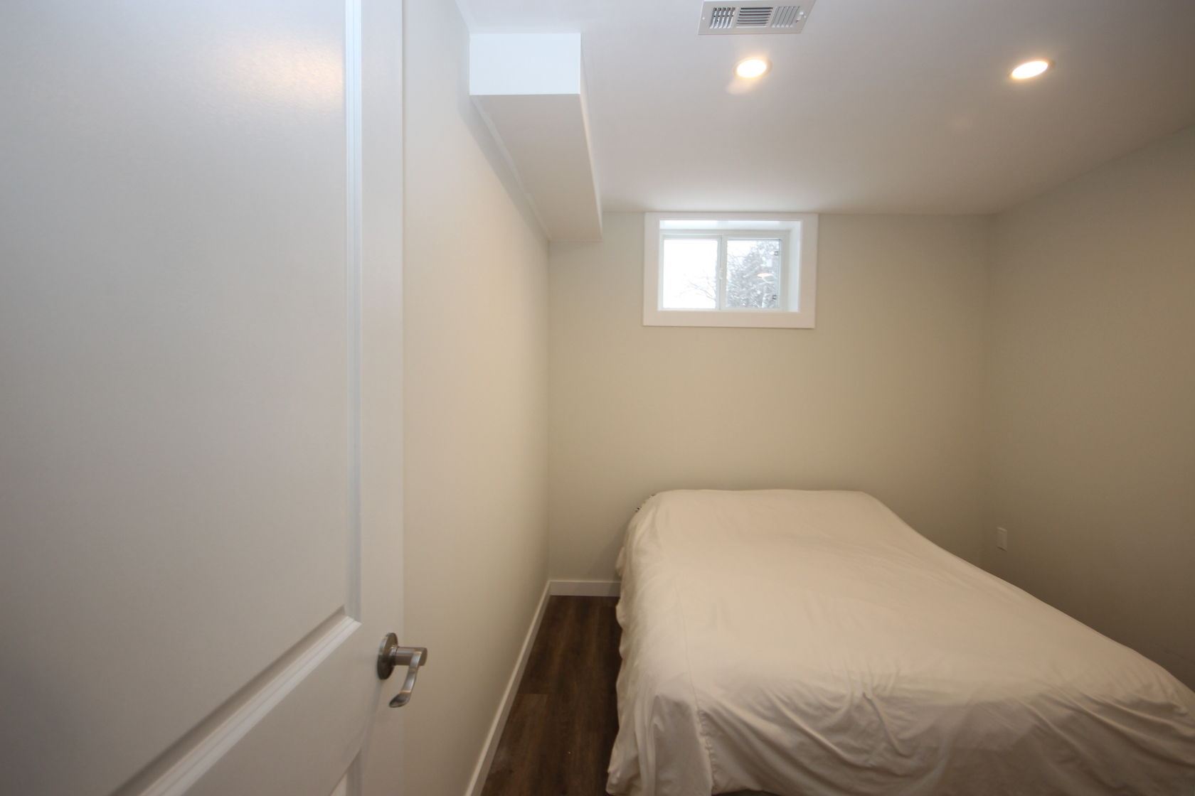 868 Allum Avenue, Kingston Ontario, Canada