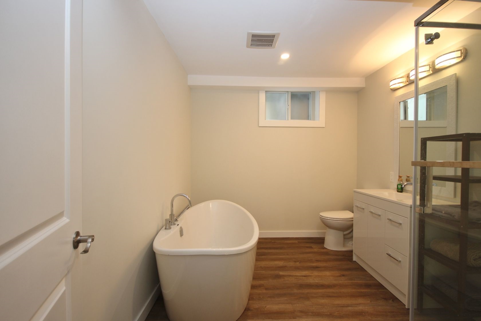 868 Allum Avenue, Kingston Ontario, Canada