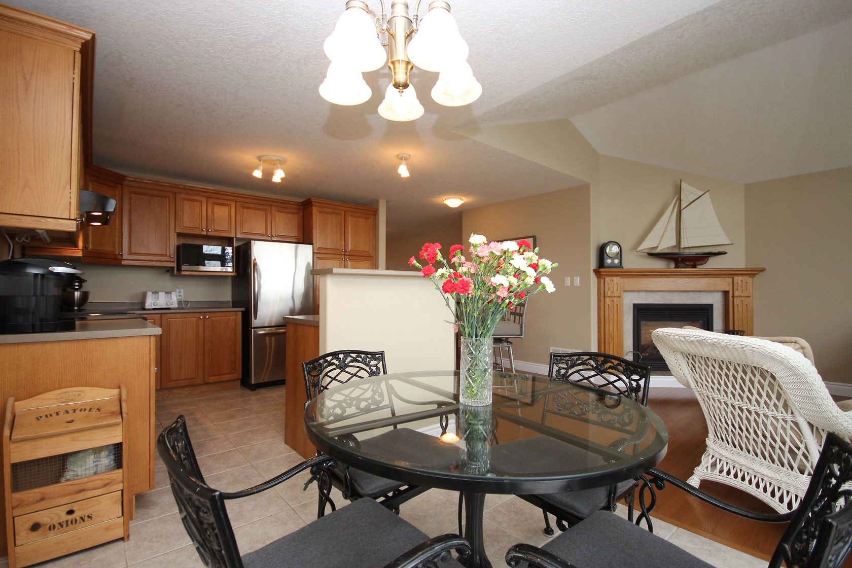 994 Granite Court, Kingston Ontario, Canada