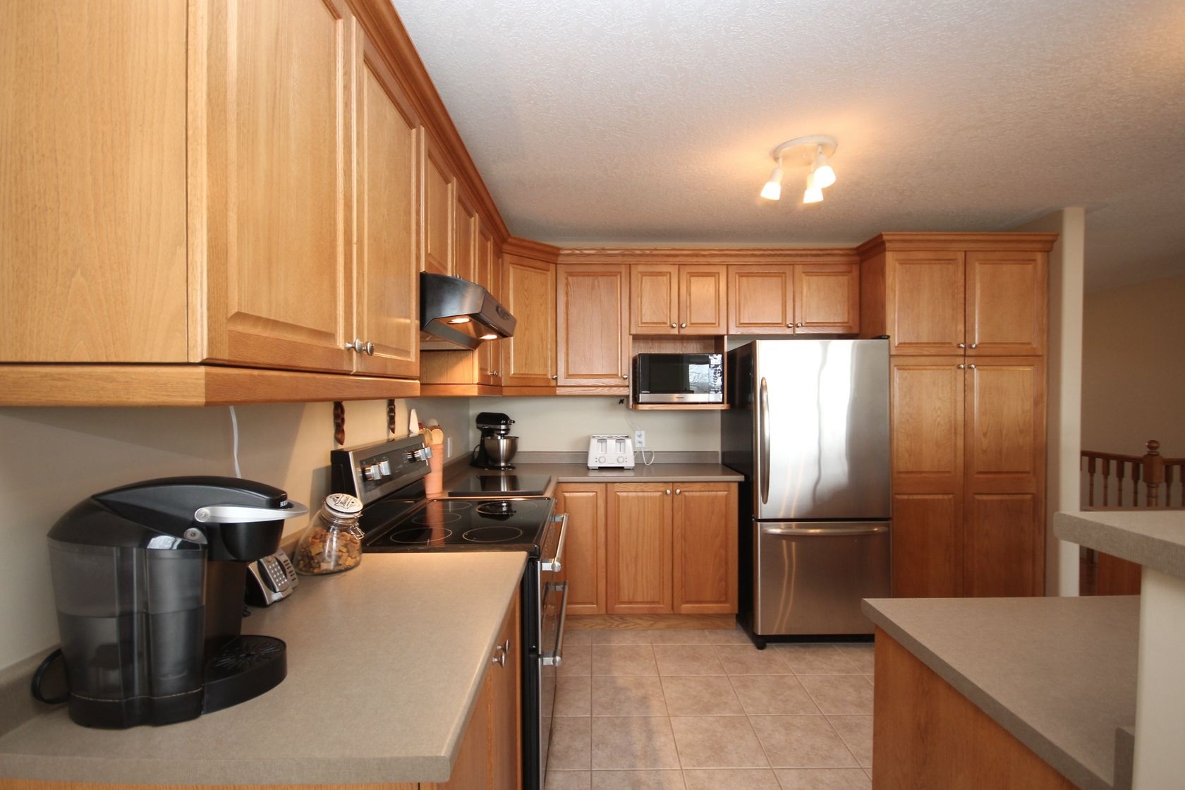 994 Granite Court, Kingston Ontario, Canada