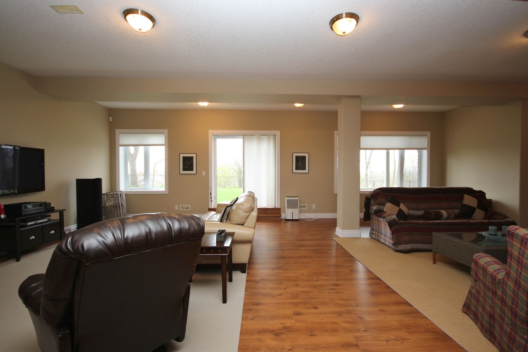 994 Granite Court, Kingston Ontario, Canada