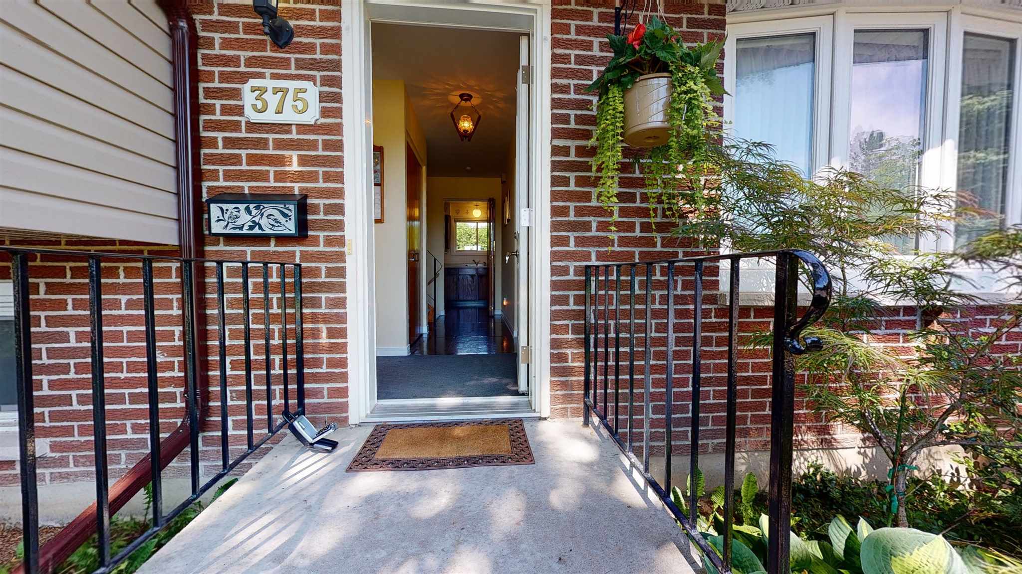 375 Glen Castle Road, Kingston Ontario, Canada