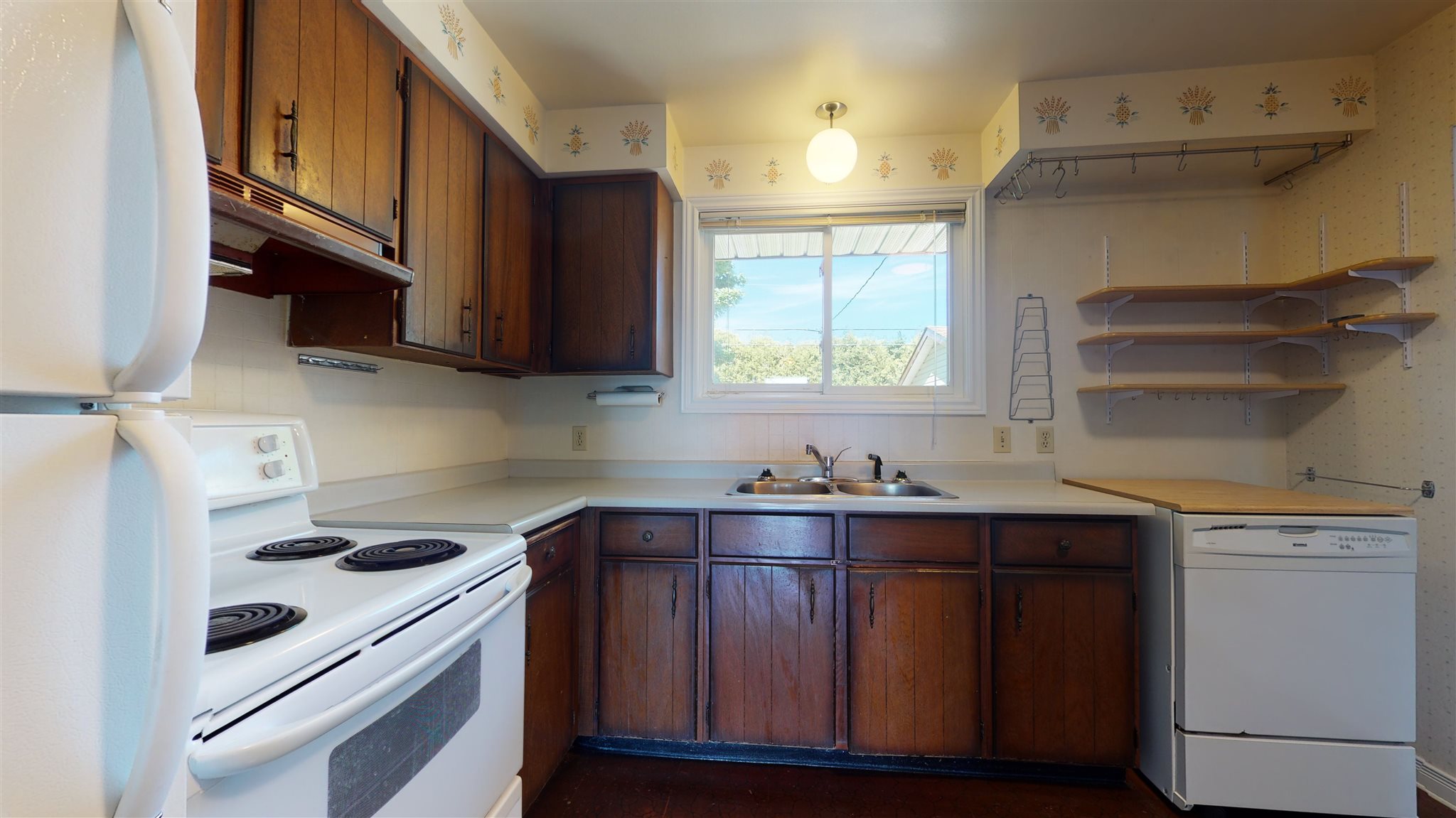 375 Glen Castle Road, Kingston Ontario, Canada