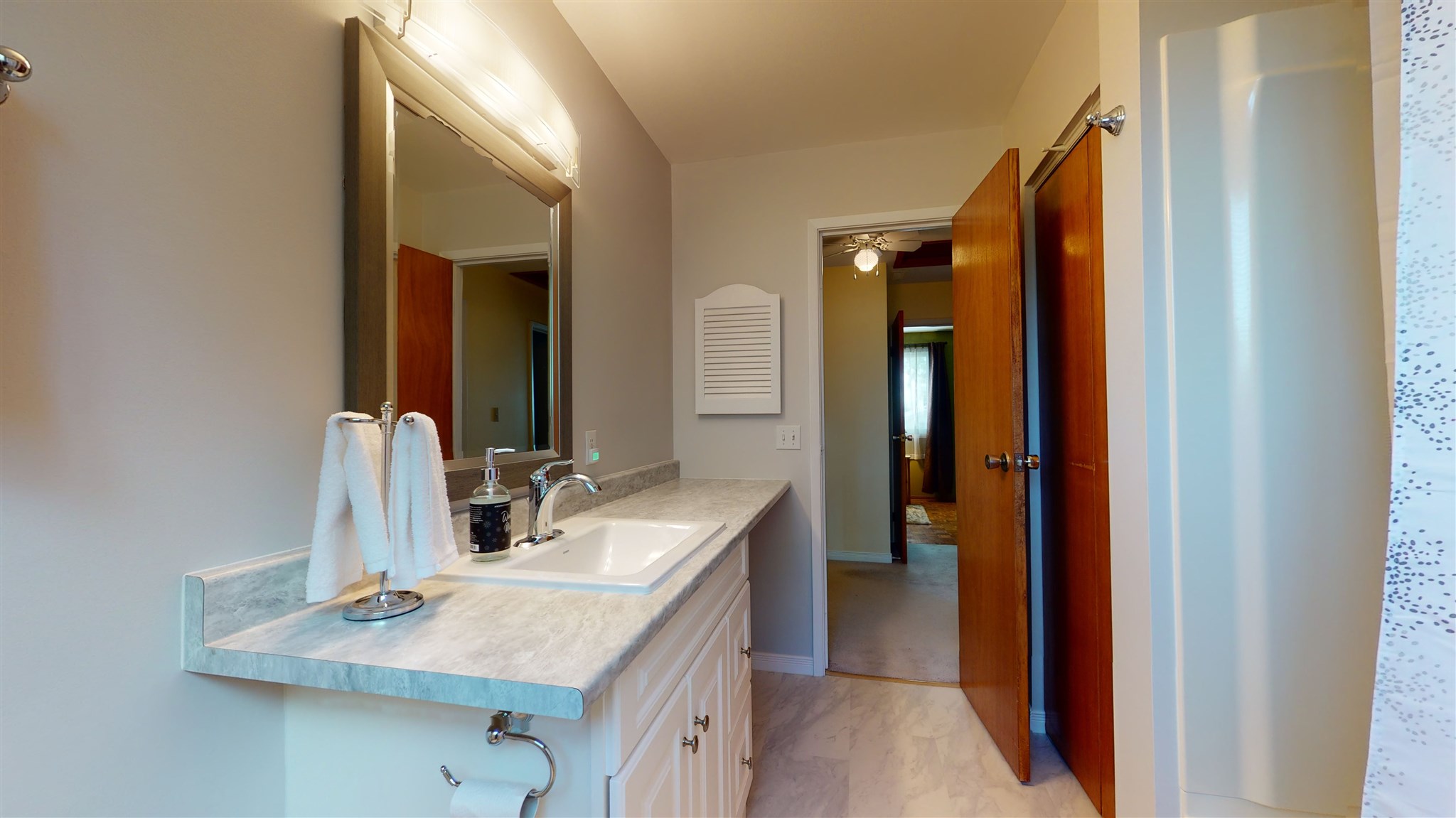 375 Glen Castle Road, Kingston Ontario, Canada