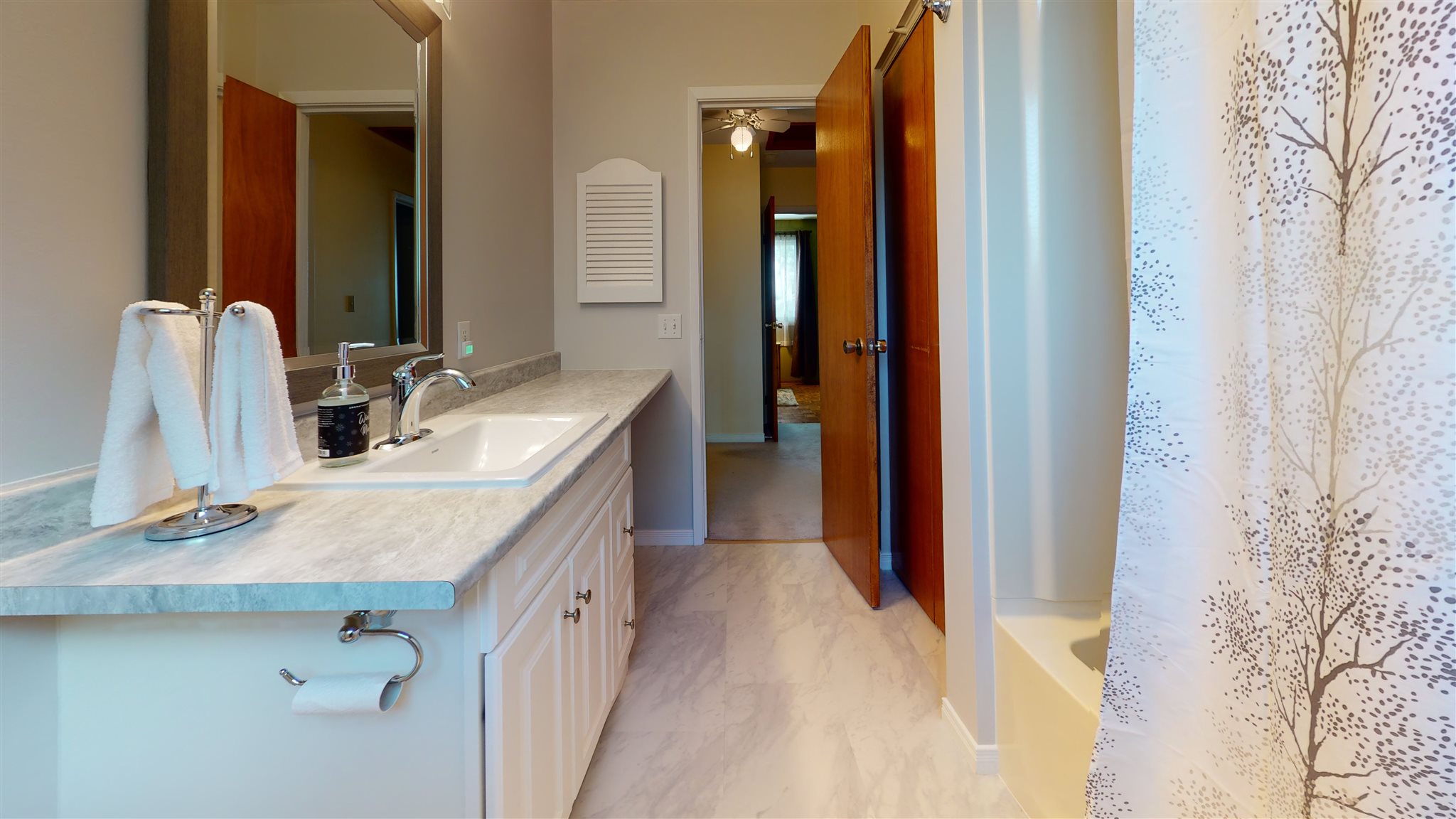 375 Glen Castle Road, Kingston Ontario, Canada
