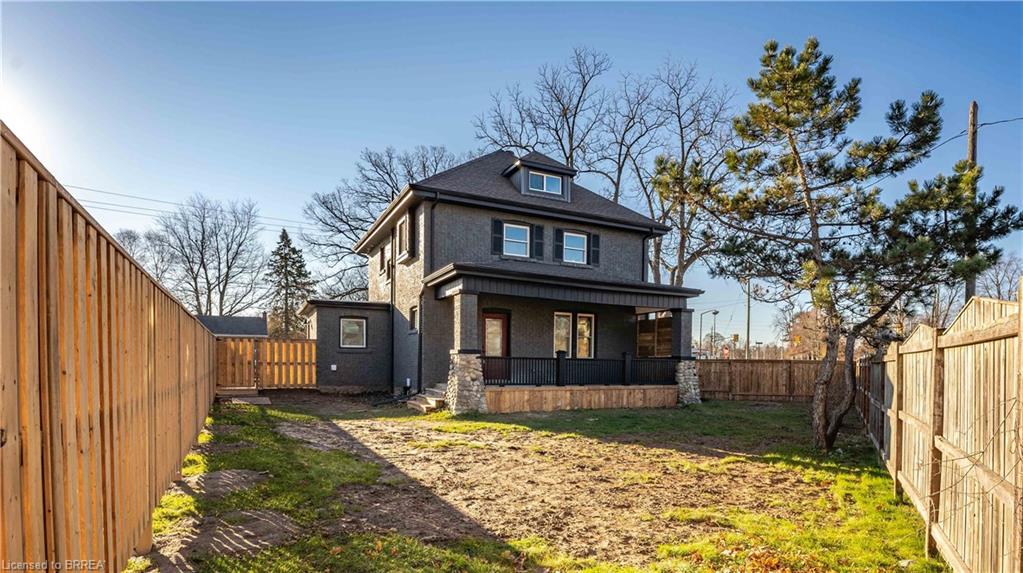 73 KING EDWARD Street, Paris Ontario, Canada