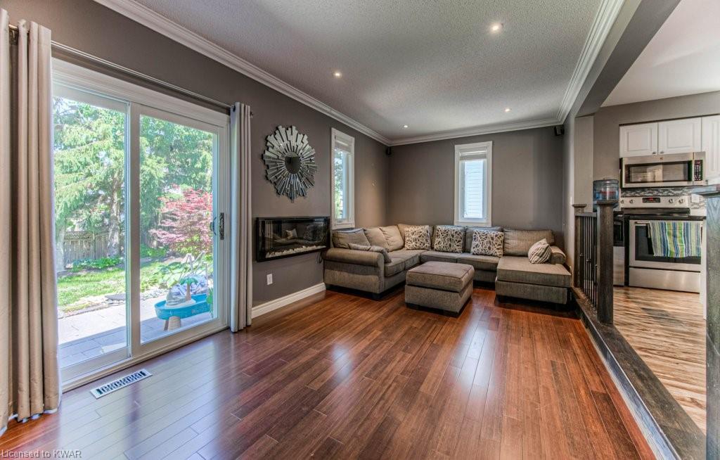 196 AUBURN Drive, Waterloo, Ontario, Canada
