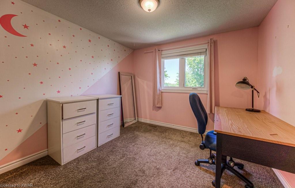 196 AUBURN Drive, Waterloo, Ontario, Canada