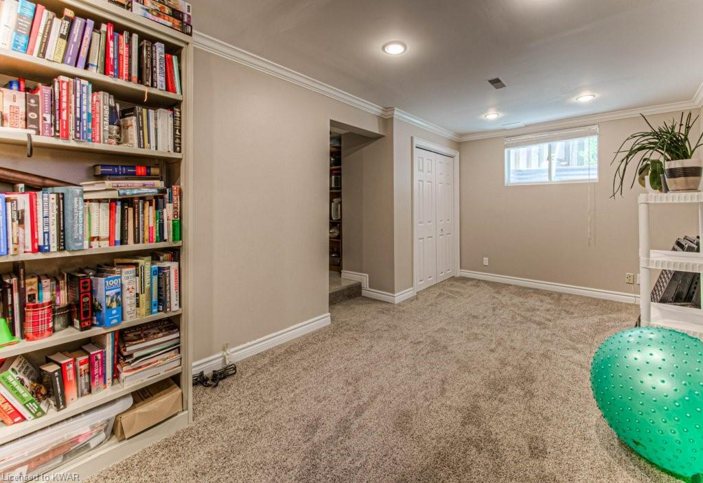 196 AUBURN Drive, Waterloo, Ontario, Canada