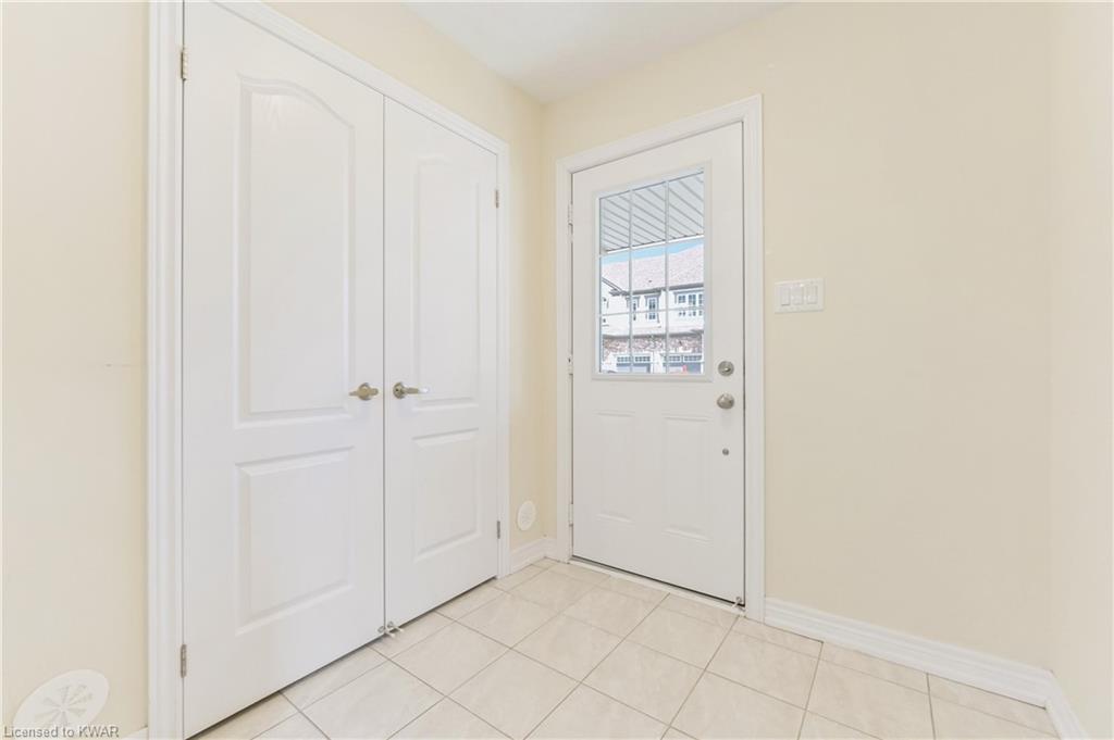 420 LINDEN Drive Unit# 18, Cambridge, Ontario, Canada