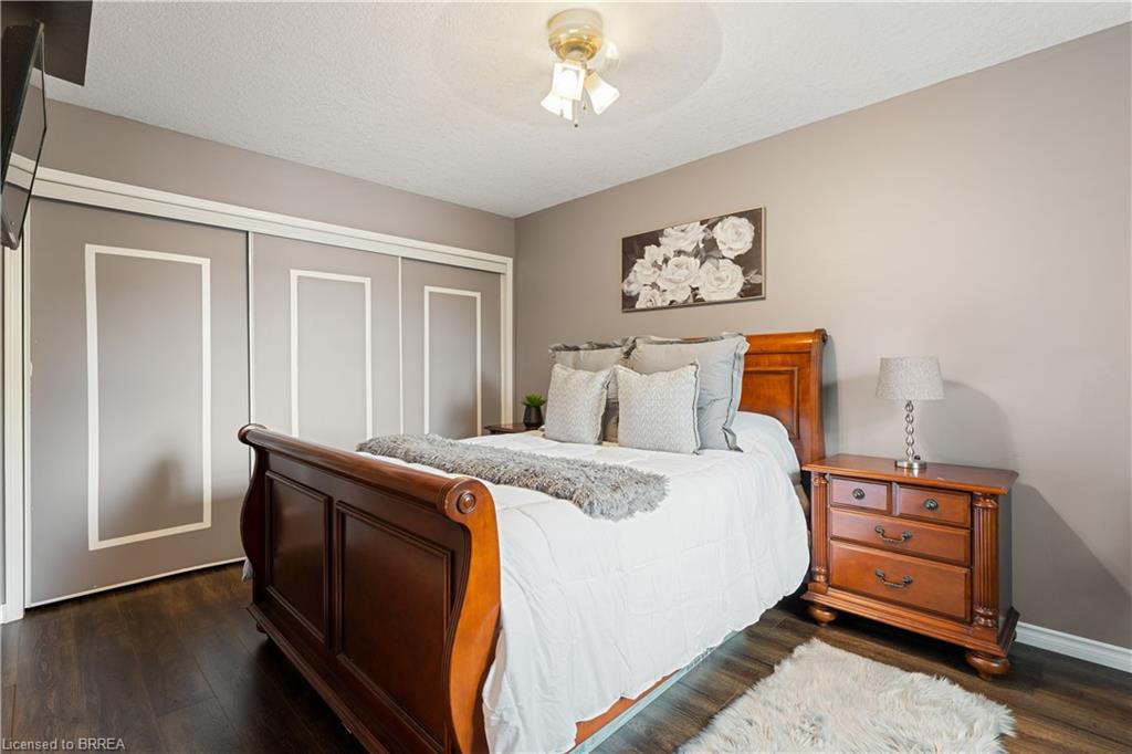 7 DUNCAN Avenue, Brantford, Ontario, Canada