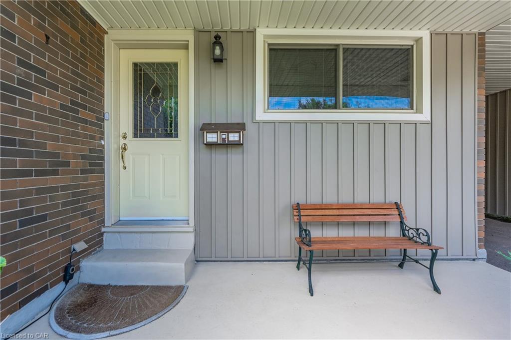 31 DREGER Avenue, Kitchener, Ontario, Canada