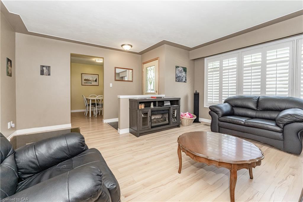 31 DREGER Avenue, Kitchener, Ontario, Canada
