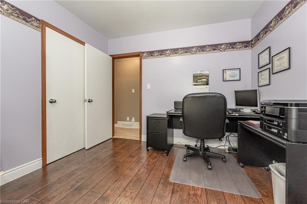 31 DREGER Avenue, Kitchener, Ontario, Canada
