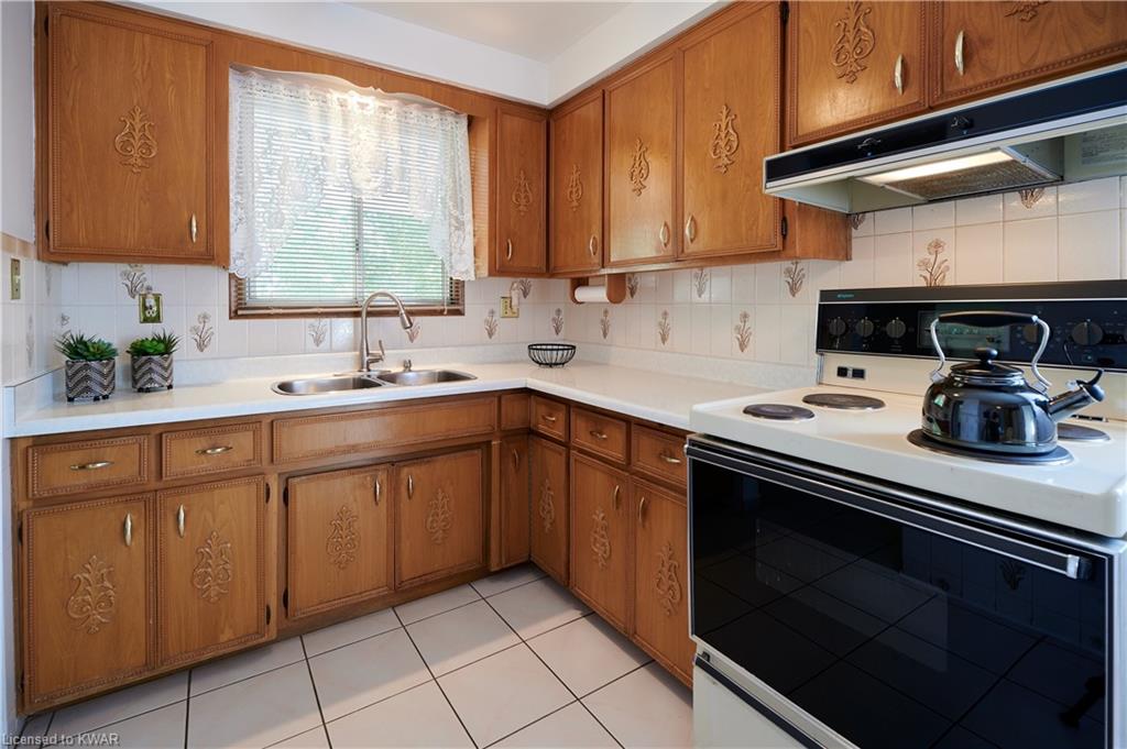 264 KINZIE Avenue, Kitchener, Ontario, Canada