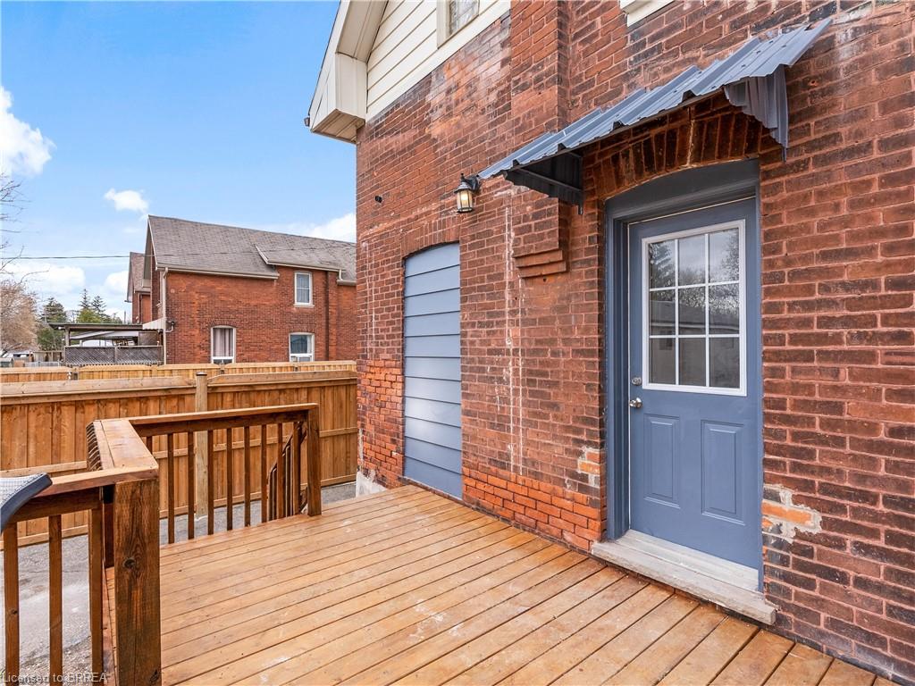 35 ELGIN Street, Brantford, Ontario, Canada