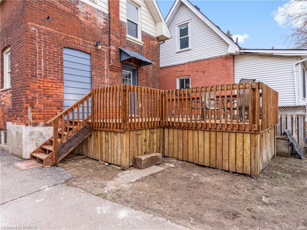 35 ELGIN Street, Brantford, Ontario, Canada