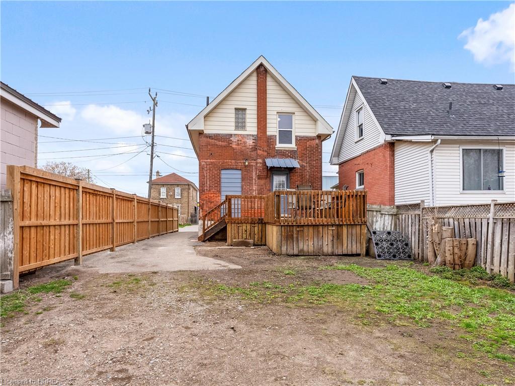35 ELGIN Street, Brantford, Ontario, Canada