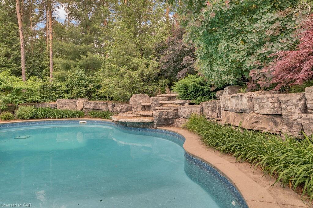 89 DEERPATH Road, Cambridge, Ontario, Canada