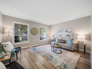 89 WHITE OWL Crescent, Brantford Ontario, Canada