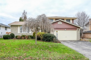 3 ROLLINGWOOD Crescent, Brantford Ontario, Canada
