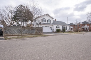 54 WALTER Street, Brantford Ontario, Canada