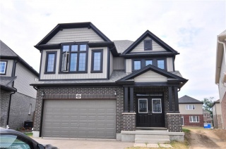 39 BEAUCHAMP Drive, Cambridge Ontario, Canada