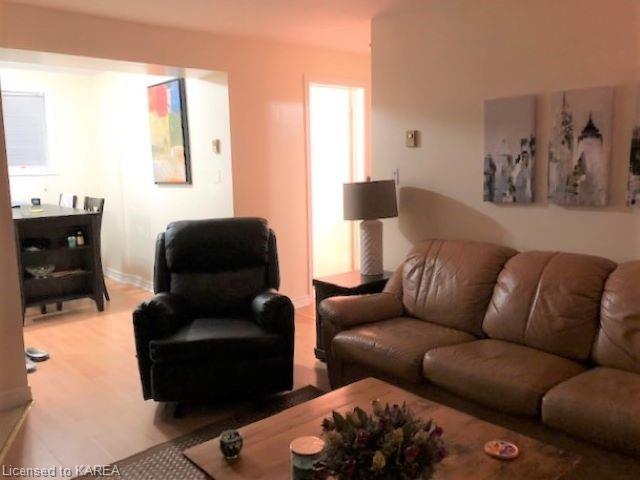288 HELEN Street, Kingston, Ontario, Canada