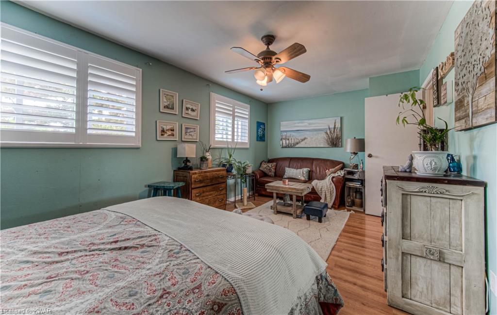296 BLUEVALE Street N Unit# D, Waterloo, Ontario, Canada