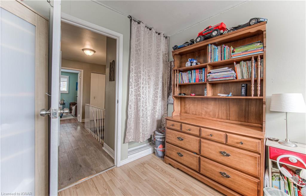 296 BLUEVALE Street N Unit# D, Waterloo, Ontario, Canada