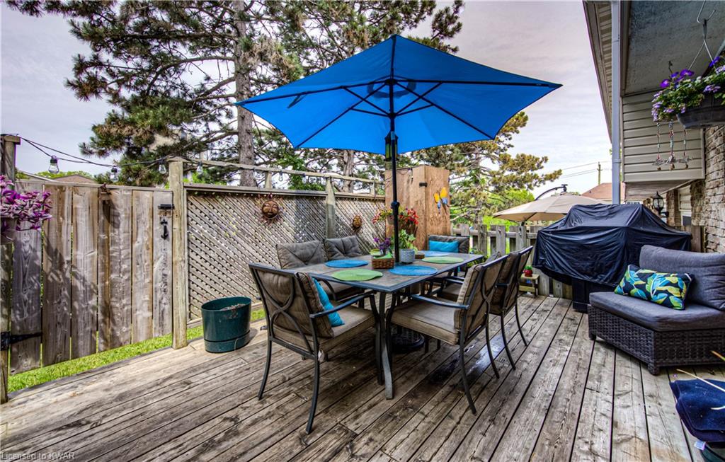296 BLUEVALE Street N Unit# D, Waterloo, Ontario, Canada