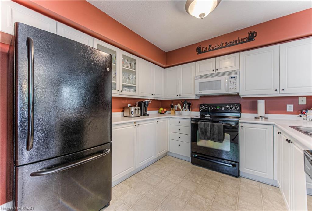 42 GREEN VALLEY Drive Unit# 81, Kitchener, Ontario, Canada