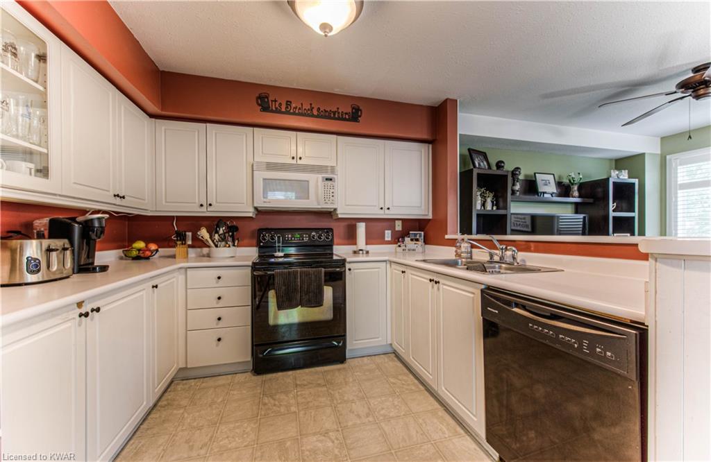 42 GREEN VALLEY Drive Unit# 81, Kitchener, Ontario, Canada