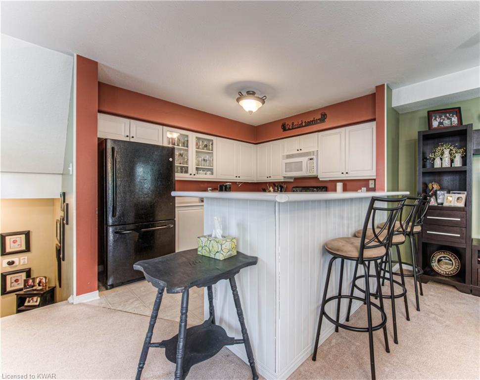 42 GREEN VALLEY Drive Unit# 81, Kitchener, Ontario, Canada