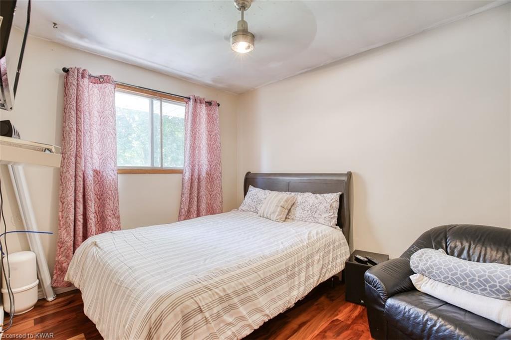 35 GLEN PARK Crescent, Kitchener, Ontario, Canada