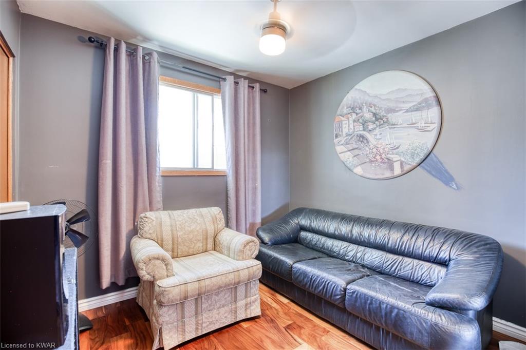 35 GLEN PARK Crescent, Kitchener, Ontario, Canada