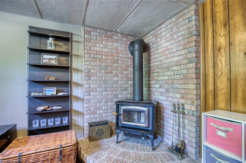 35 GLEN PARK Crescent, Kitchener, Ontario, Canada