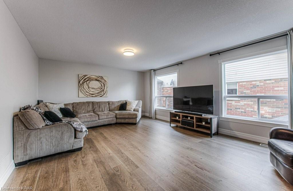 607 RUSH MEADOW Crescent, Kitchener, Ontario, Canada