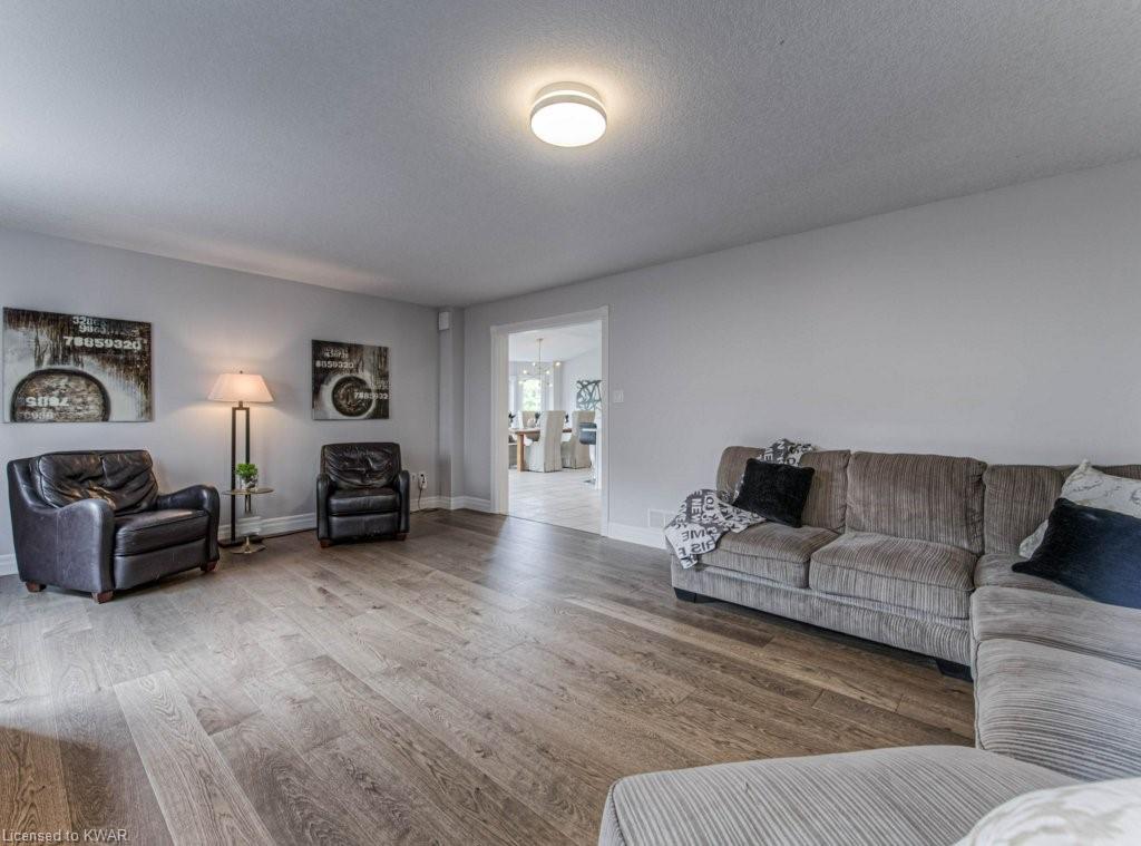 607 RUSH MEADOW Crescent, Kitchener, Ontario, Canada