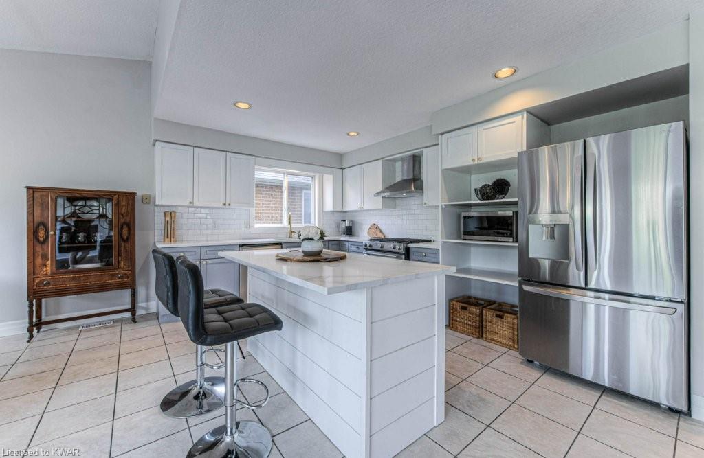 607 RUSH MEADOW Crescent, Kitchener, Ontario, Canada