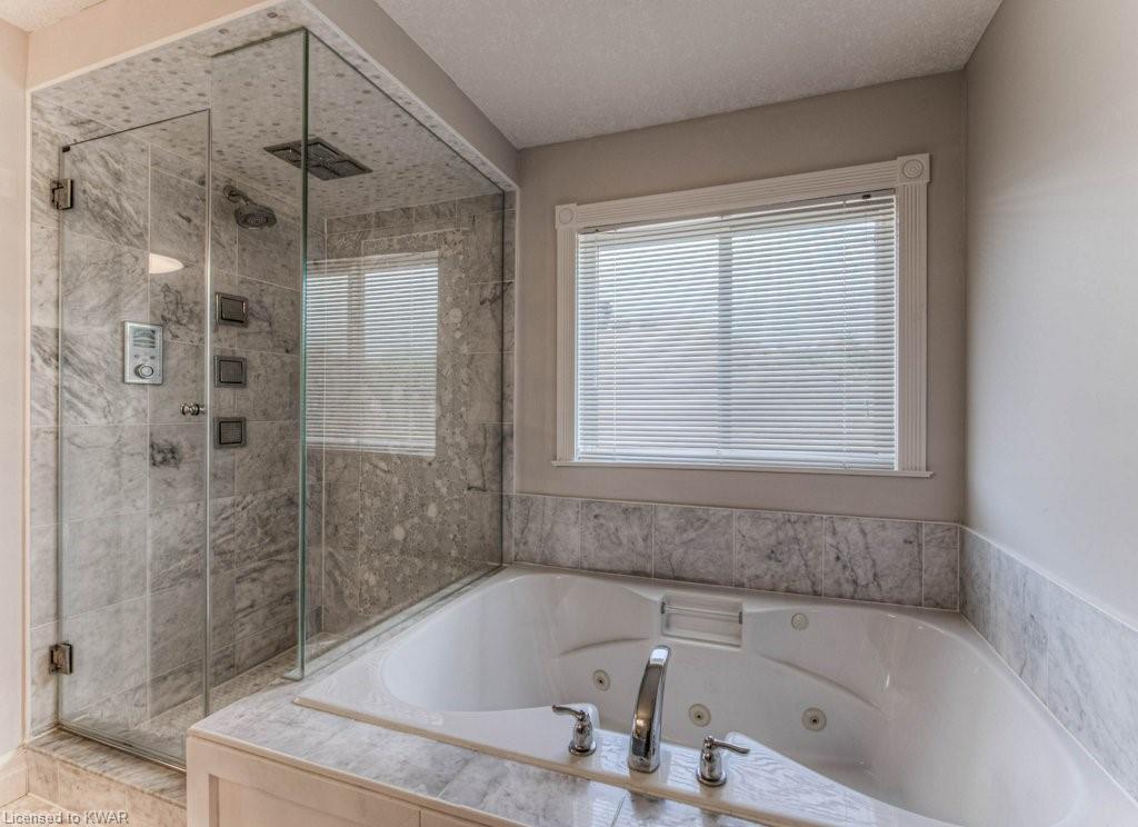 607 RUSH MEADOW Crescent, Kitchener, Ontario, Canada