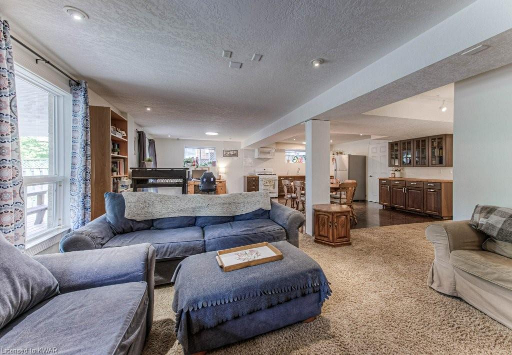607 RUSH MEADOW Crescent, Kitchener, Ontario, Canada