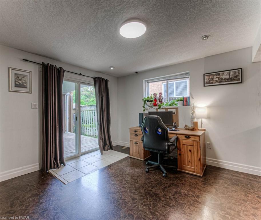 607 RUSH MEADOW Crescent, Kitchener, Ontario, Canada
