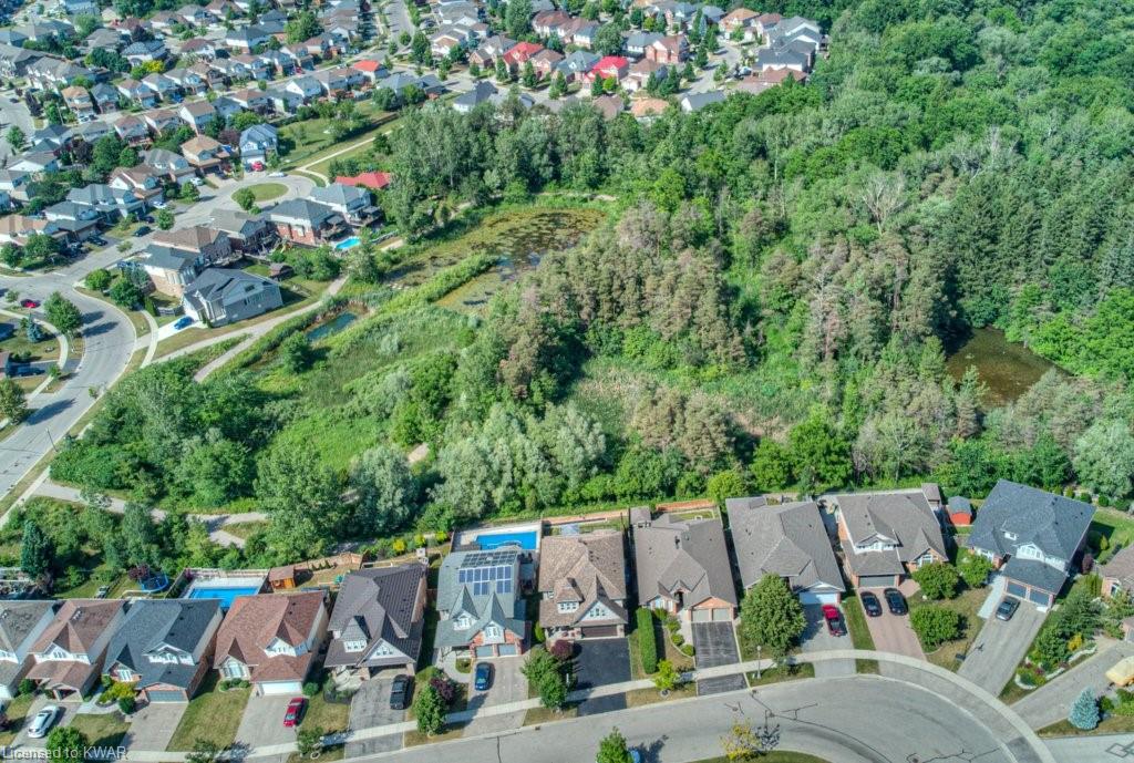 607 RUSH MEADOW Crescent, Kitchener, Ontario, Canada