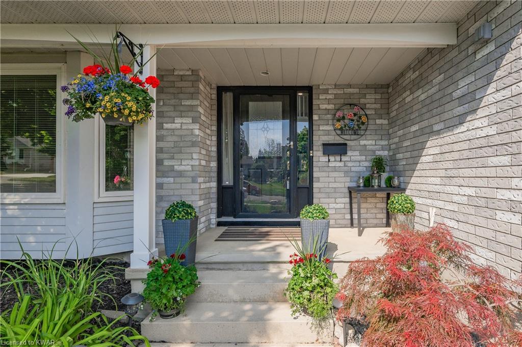 253 GRAND RIVER Boulevard, Kitchener, Ontario, Canada