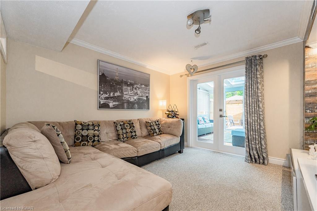253 GRAND RIVER Boulevard, Kitchener, Ontario, Canada