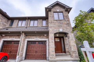 523 HOLLYBROOK Crescent, Kitchener Ontario, Canada