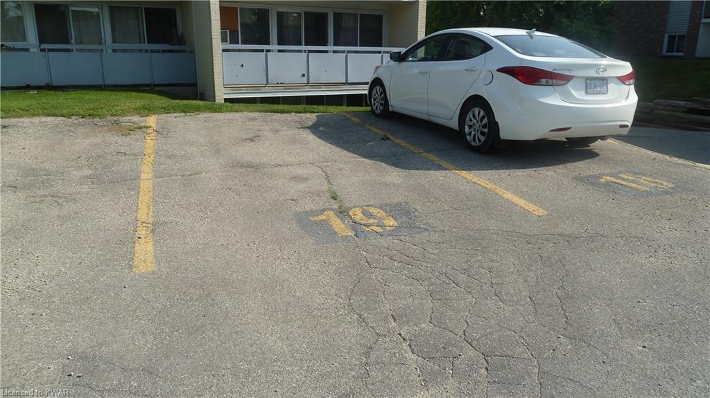 91 CONROY Crescent Unit# 307, Guelph, Ontario, Canada