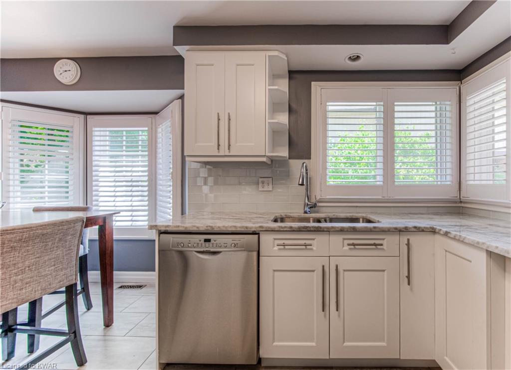 232 KINGSWOOD Drive Unit# 6, Kitchener, Ontario, Canada